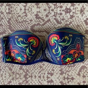 Strapless bikini top